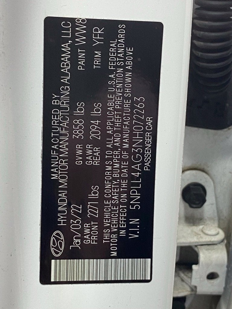 2022 Hyundai Elantra SE