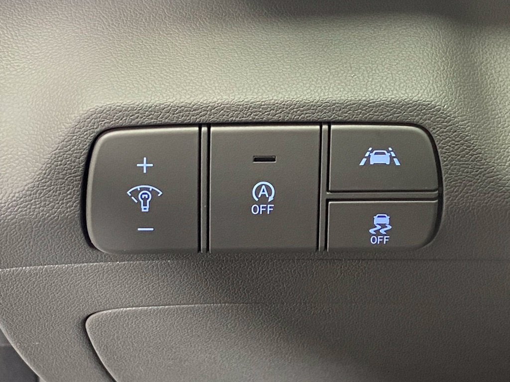 2022 Hyundai Elantra SE