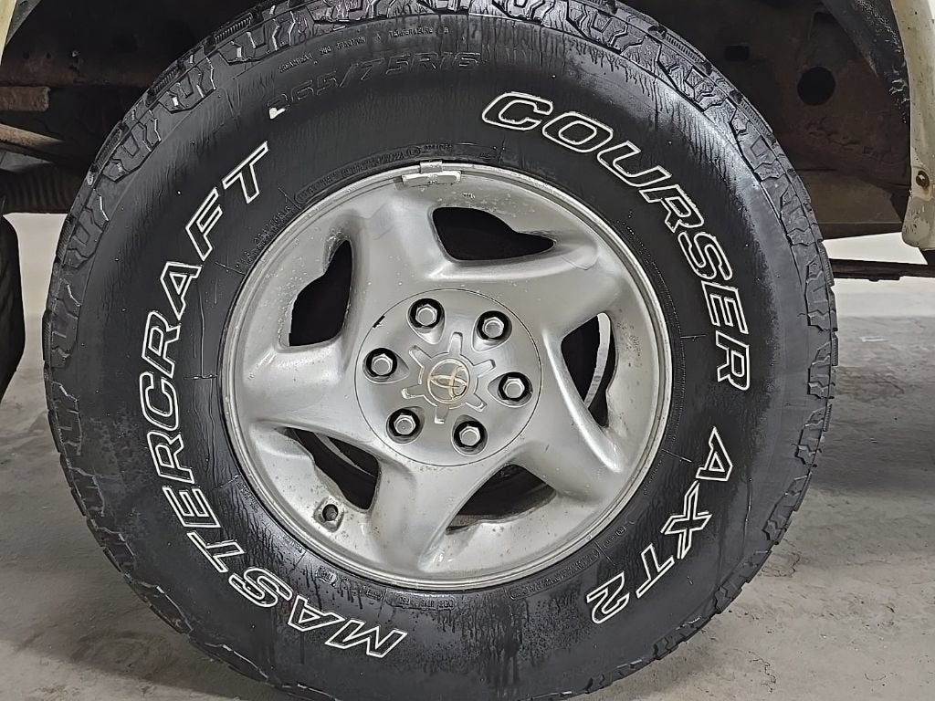 2004 Toyota Tundra Ltd