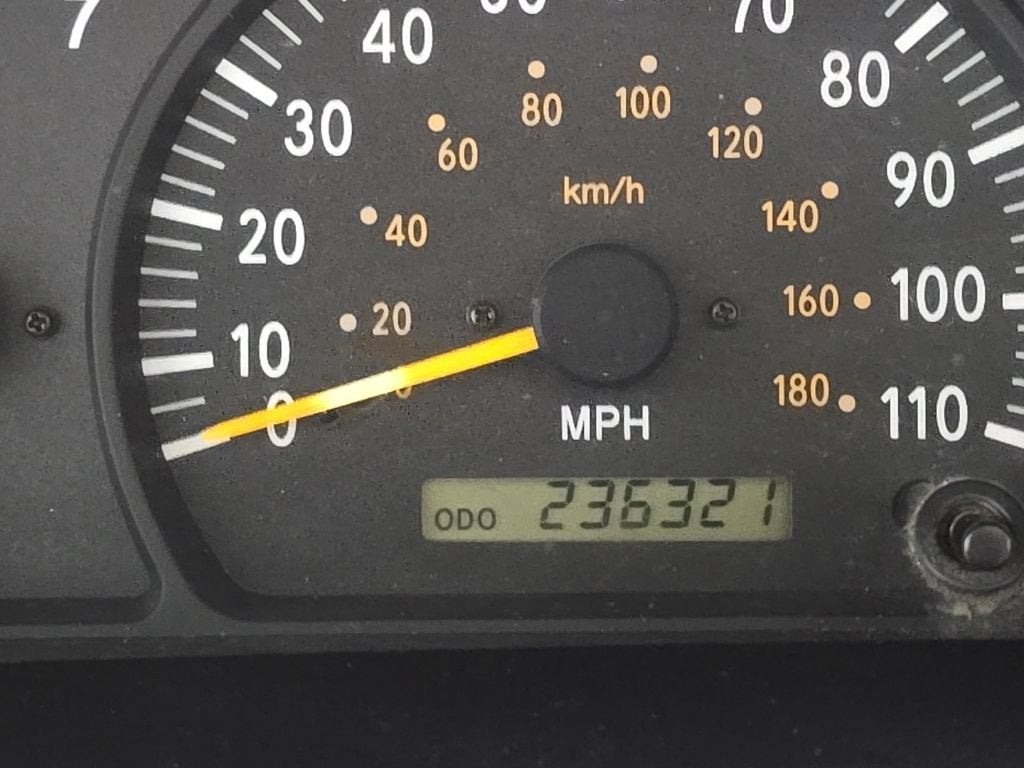 2004 Toyota Tundra Ltd