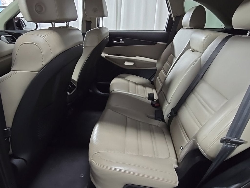 2019 Kia Sorento EX V6