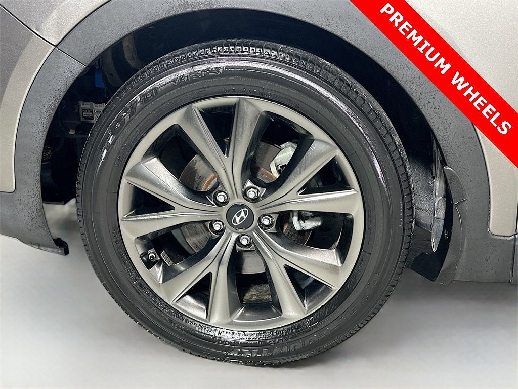 2017 Hyundai Santa Fe Sport 2.0T Ultimate