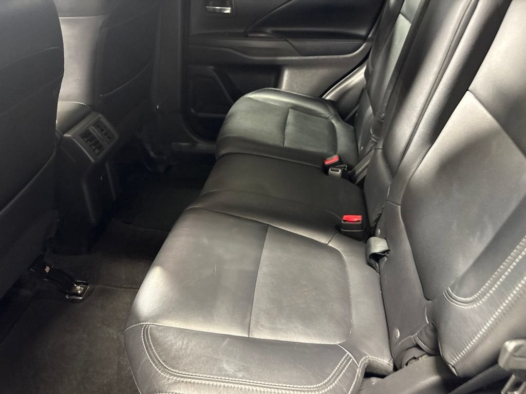 2019 Mitsubishi Outlander ES