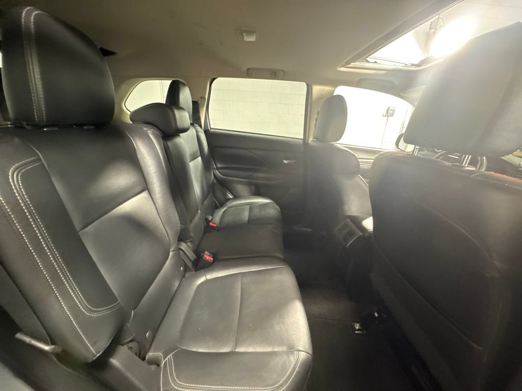 2019 Mitsubishi Outlander ES