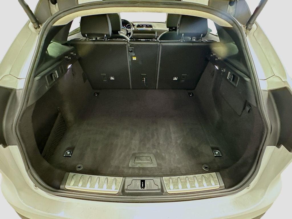 2019 Jaguar F-PACE 25t Premium
