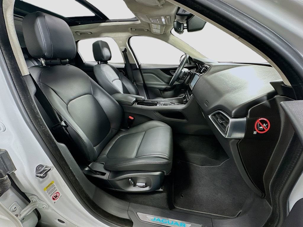 2019 Jaguar F-PACE 25t Premium