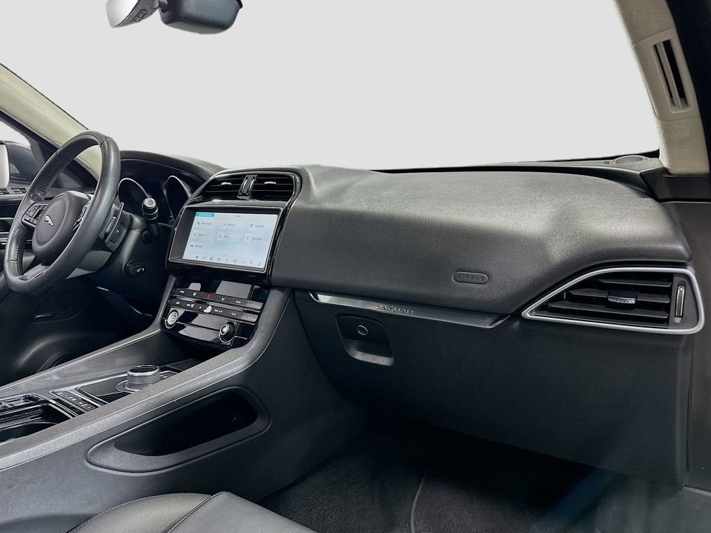 2019 Jaguar F-PACE 25t Premium