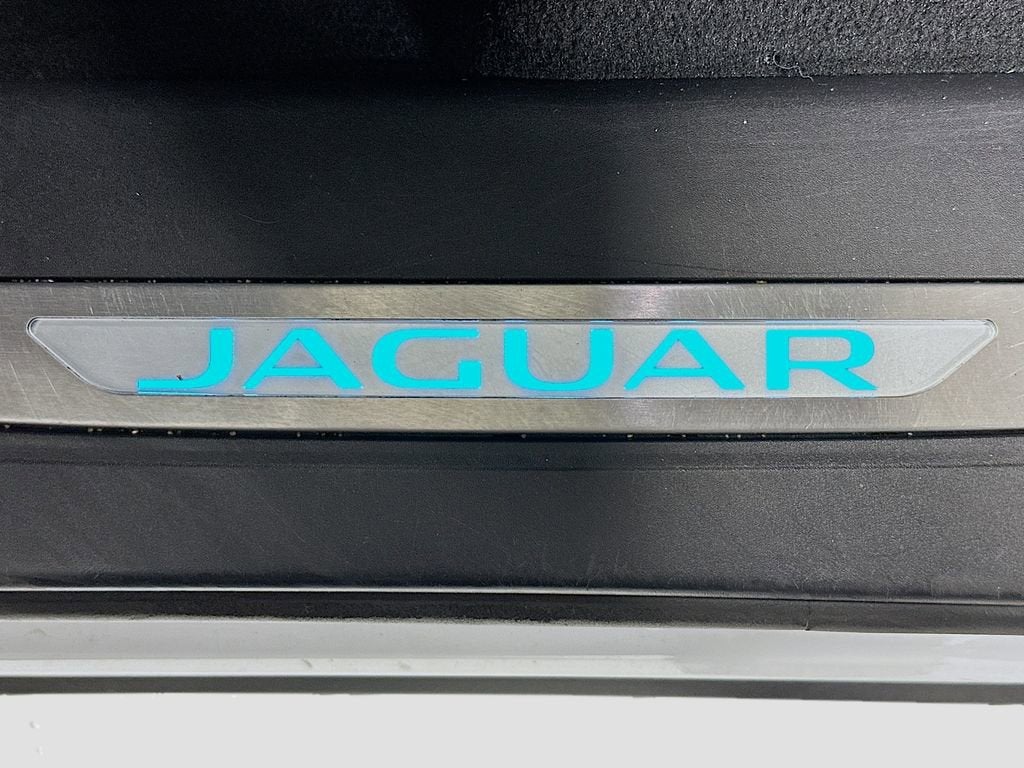 2019 Jaguar F-PACE 25t Premium