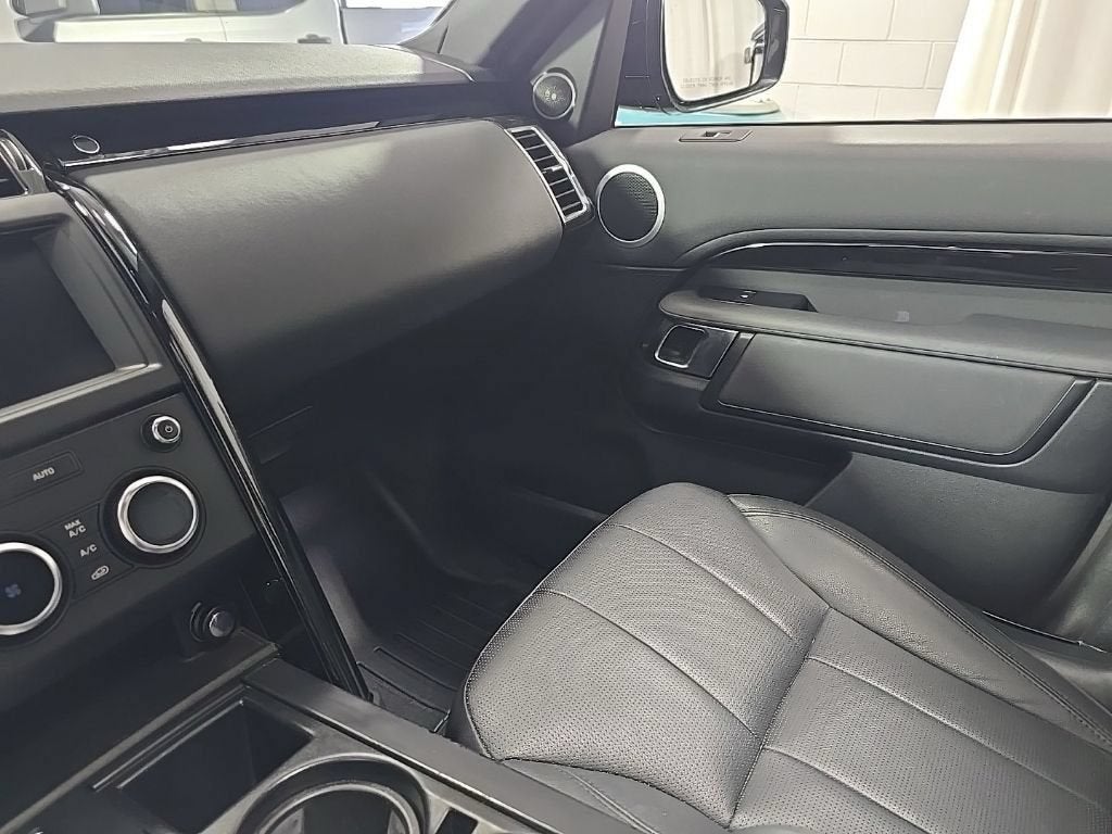 2019 Land Rover Discovery SE