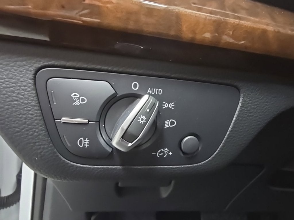 2020 Audi Q5 Premium Plus