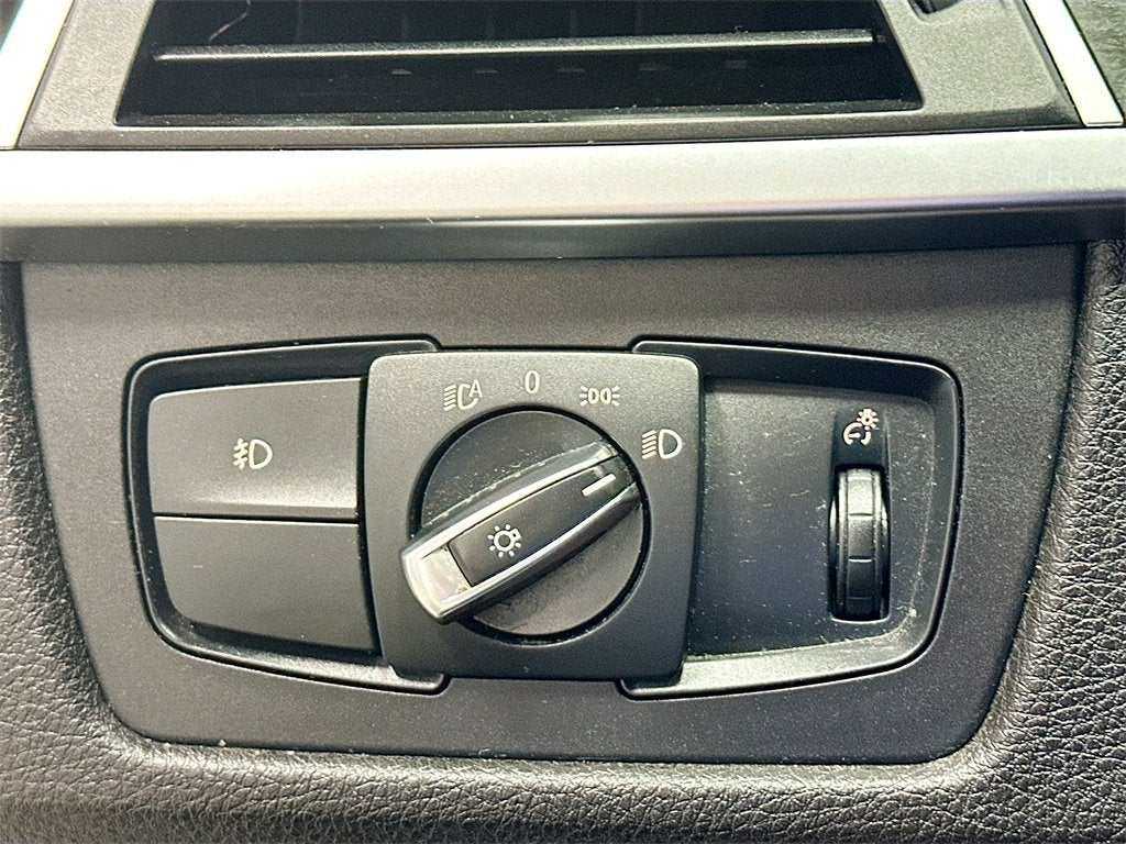 2017 BMW 3 Series 330i xDrive