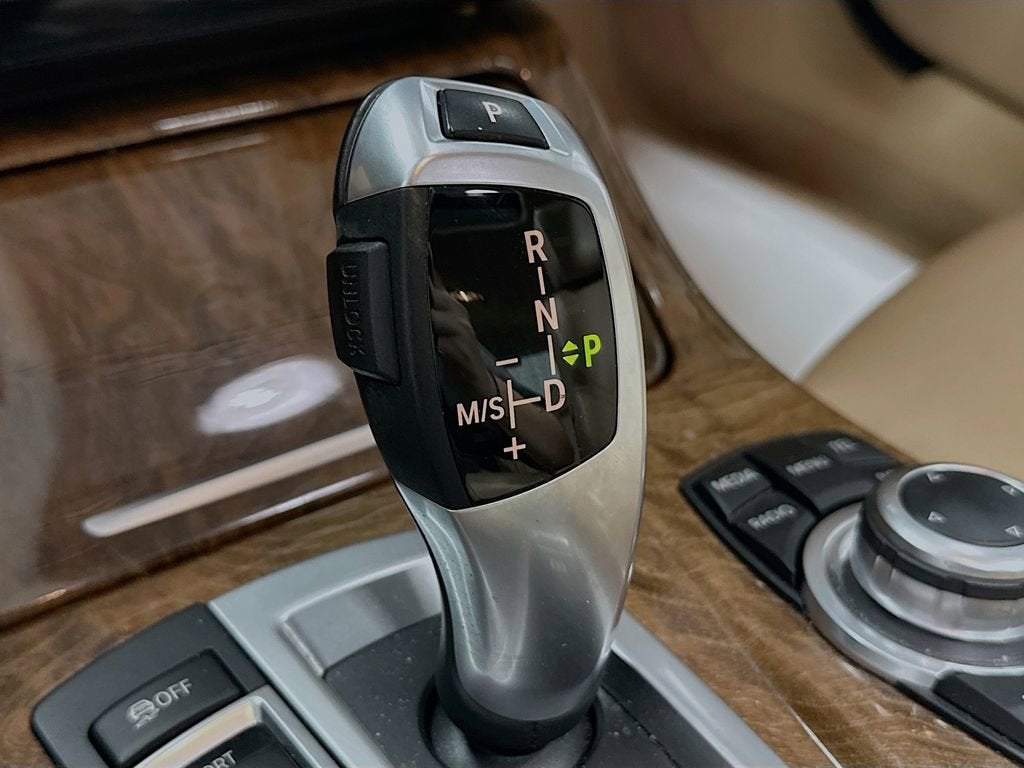 2013 BMW 5 Series 528i xDrive