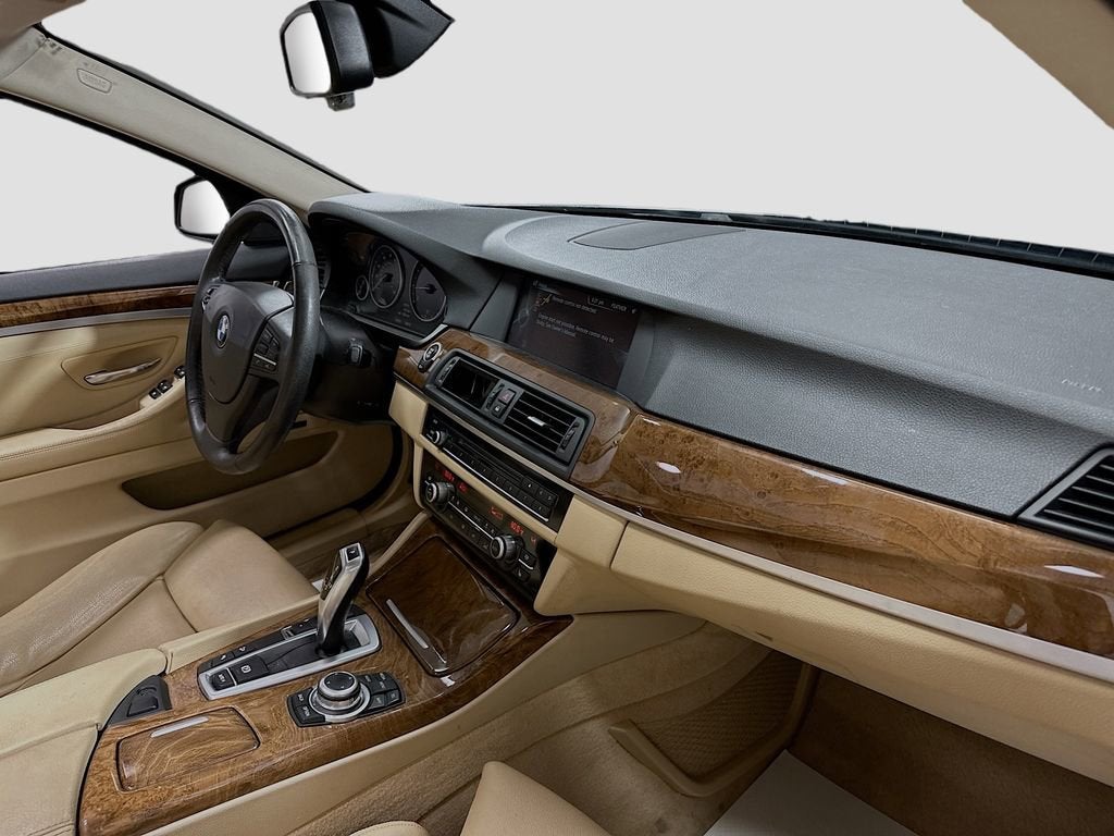 2013 BMW 5 Series 528i xDrive