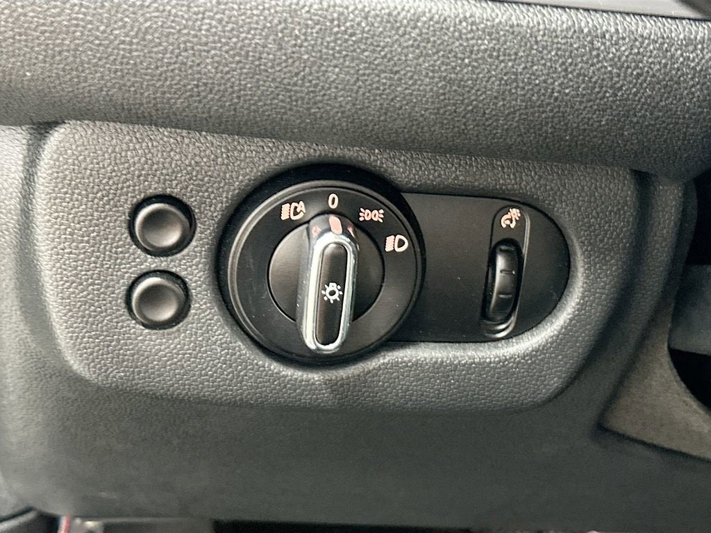 2017 MINI Clubman Cooper