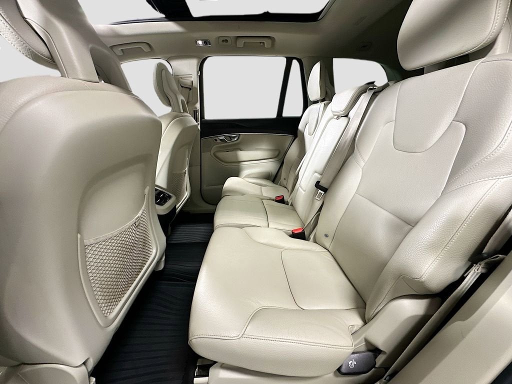 2020 Volvo XC90 Momentum