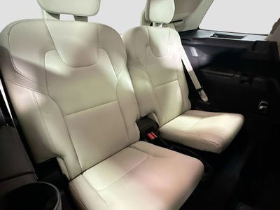 2020 Volvo XC90 Momentum