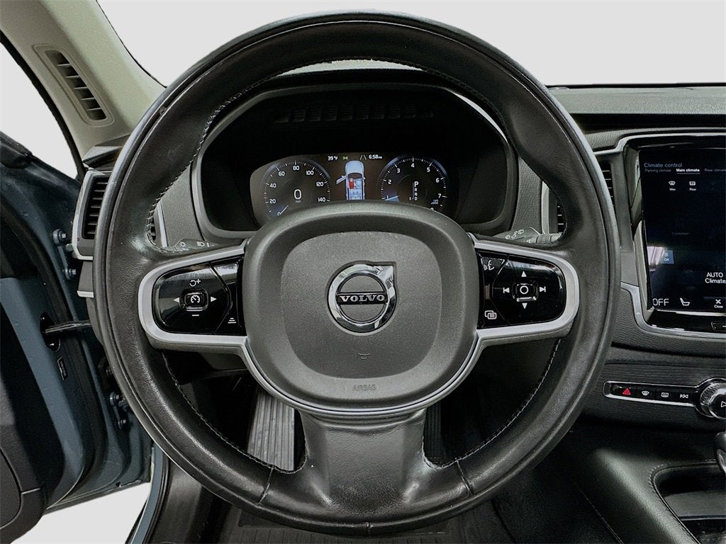 2020 Volvo XC90 Momentum