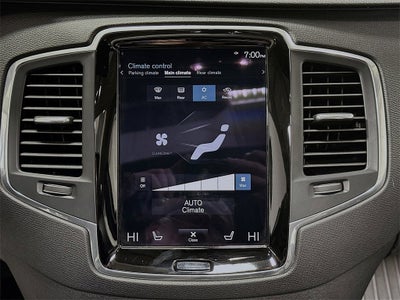 2020 Volvo XC90 Momentum