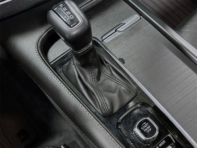 2020 Volvo XC90 Momentum