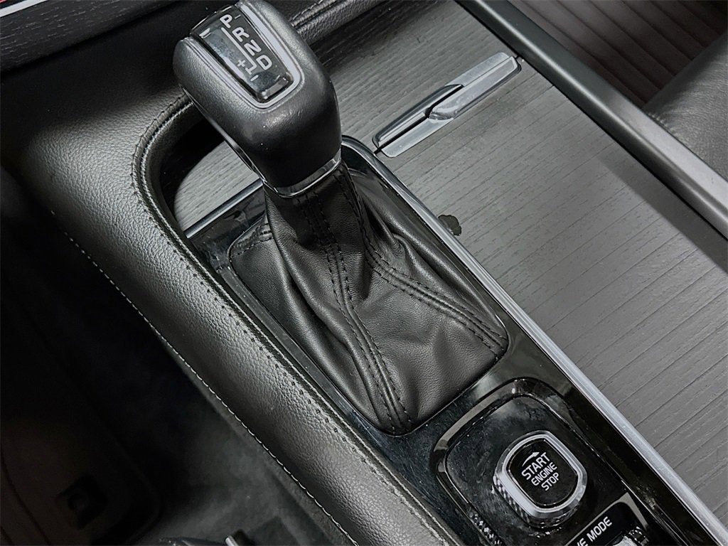 2020 Volvo XC90 Momentum