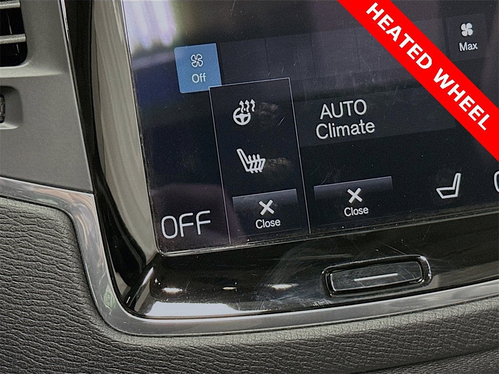 2020 Volvo XC90 Momentum