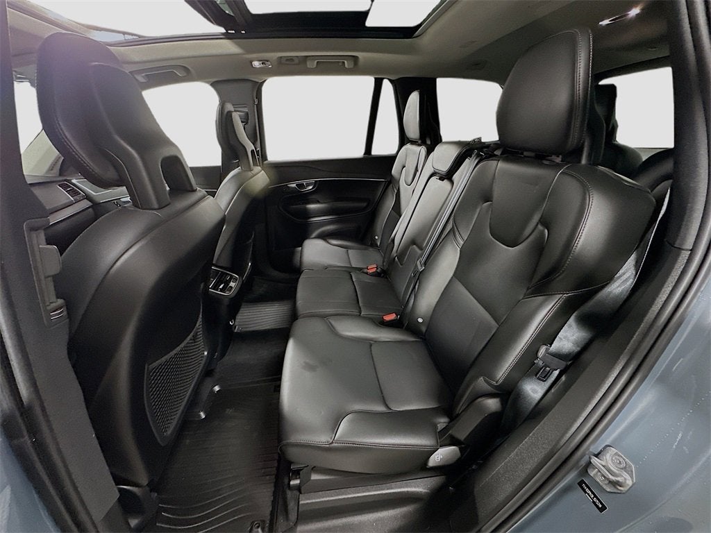 2020 Volvo XC90 Momentum