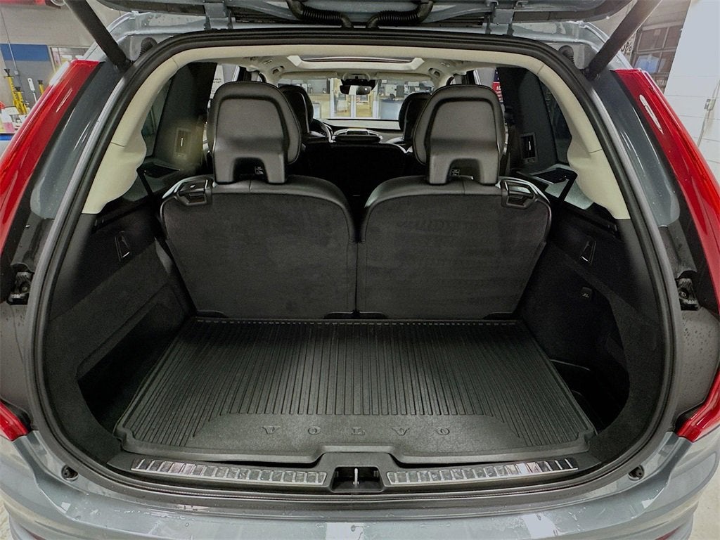 2020 Volvo XC90 Momentum