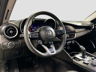 2021 Alfa Romeo Giulia Base