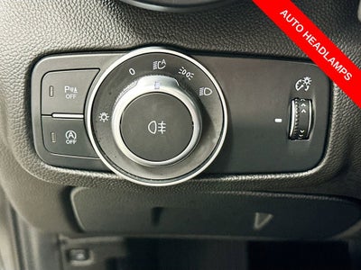 2021 Alfa Romeo Giulia Base