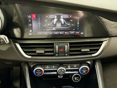 2021 Alfa Romeo Giulia Base