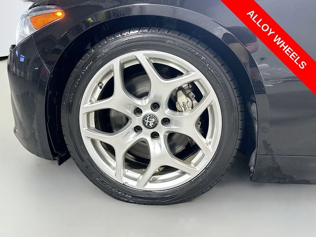 2021 Alfa Romeo Giulia Base