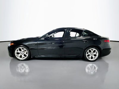 2021 Alfa Romeo Giulia Base